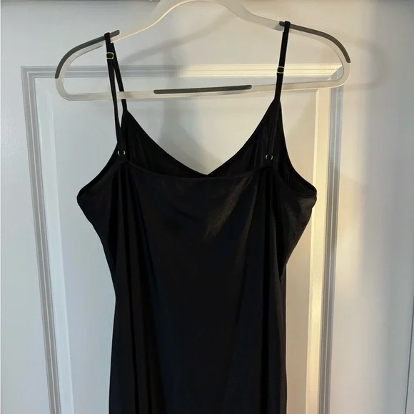 Lilly Pulitzer Amrita Eyelet Midi Dress - Picture 9 of 12